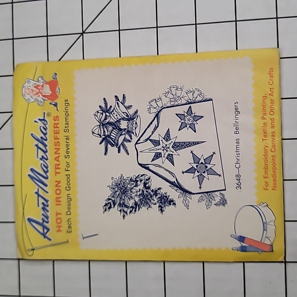 Aunt Martha's Hot Iron Transfers - Charming Designs Linens, 3648 Christmas Bellr